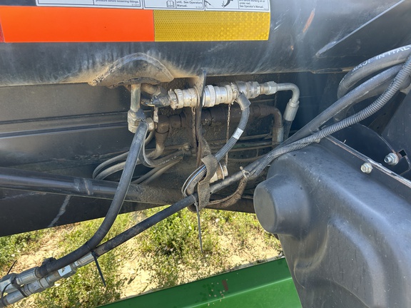 2011 MacDon FD70-40 Header Combine