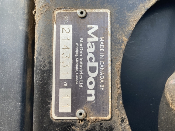 2011 MacDon FD70-40 Header Combine