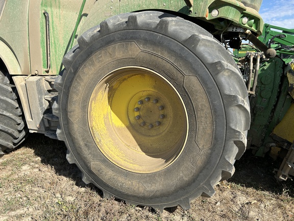2022 John Deere 9700 Forage Harvester