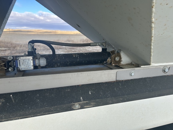 2013 Convey-All CST-40 Tender