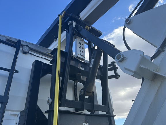 2013 Convey-All CST-40 Tender