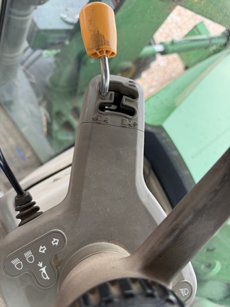 2014 John Deere 7210R Tractor