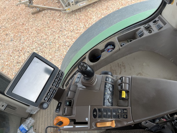 2014 John Deere 7210R Tractor