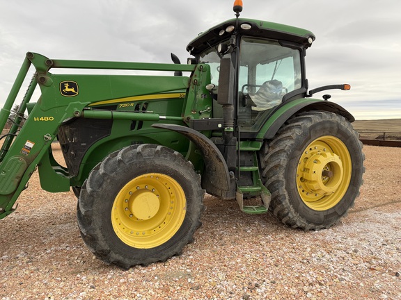 2014 John Deere 7210R Tractor