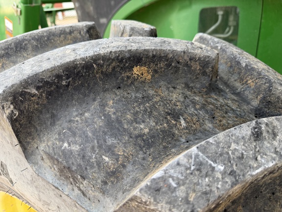 2014 John Deere 7210R Tractor