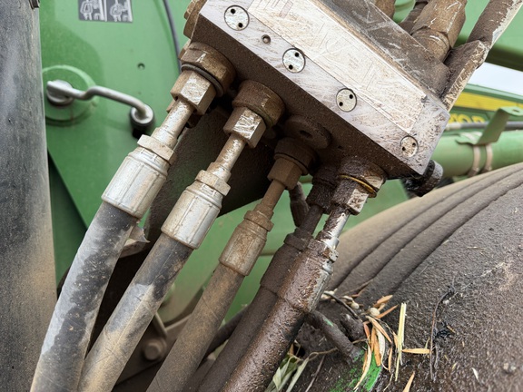 2014 John Deere 7210R Tractor