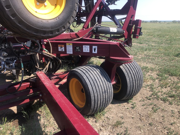 2018 Seed Hawk 8412 Air Seeder