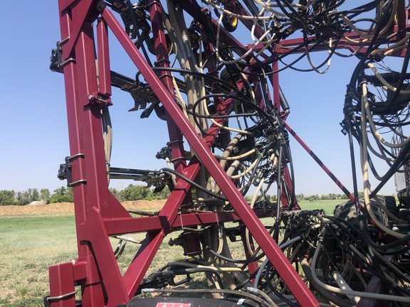 2018 Seed Hawk 8412 Air Seeder