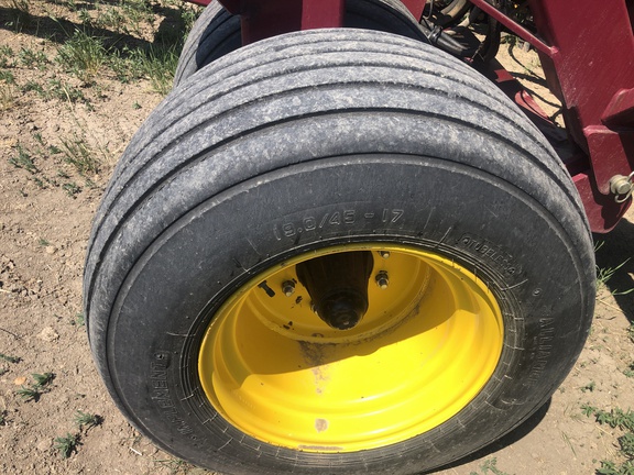 2018 Seed Hawk 8412 Air Seeder