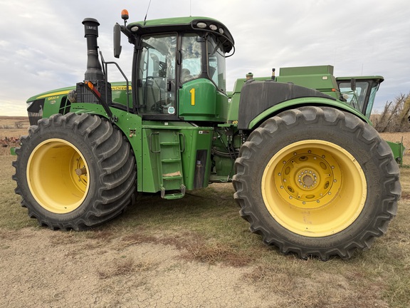 2017 John Deere 9520R Tractor 4WD