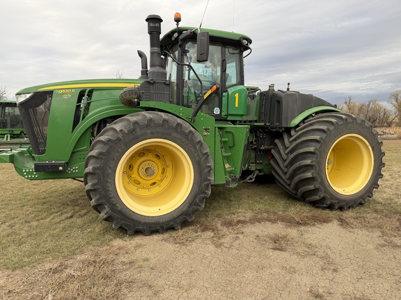 2017 John Deere 9520R Tractor 4WD