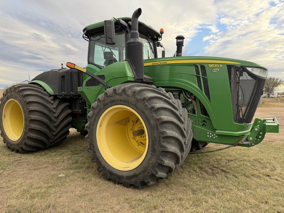 2017 John Deere 9520R Tractor 4WD