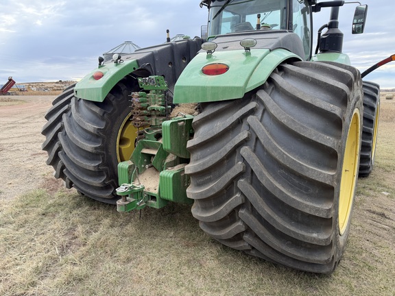 2017 John Deere 9520R Tractor 4WD