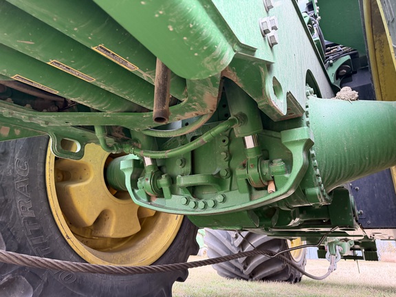 2017 John Deere 9520R Tractor 4WD