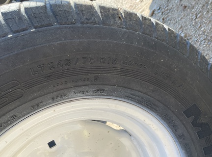 2000 New Holland TC29 Tractor Compact