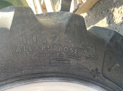 2000 New Holland TC29 Tractor Compact