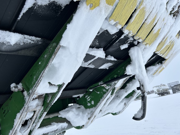 2022 John Deere RD40F Header Combine