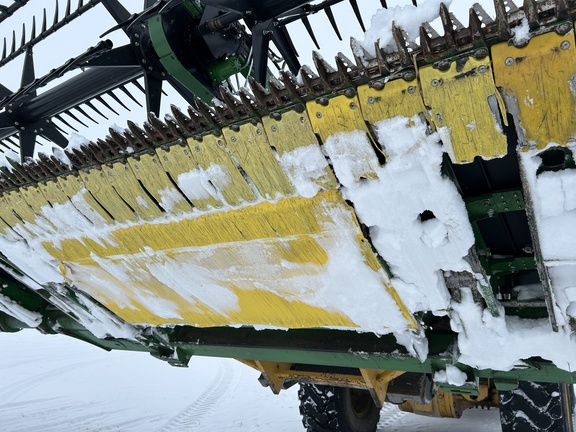 2022 John Deere RD40F Header Combine