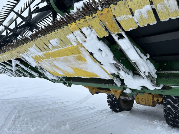 2022 John Deere RD40F Header Combine