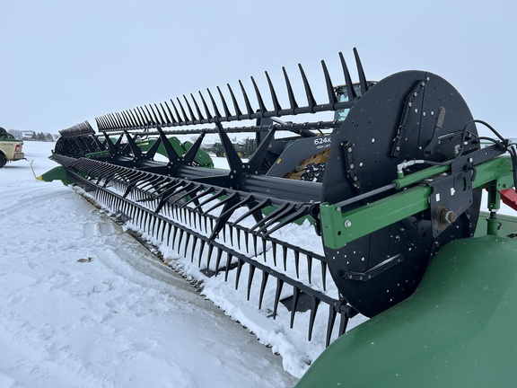 2022 John Deere RD40F Header Combine