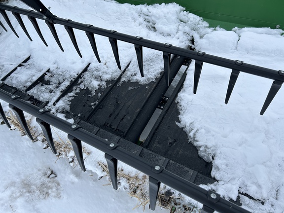 2022 John Deere RD40F Header Combine