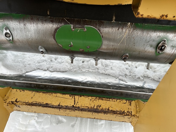 2022 John Deere RD40F Header Combine