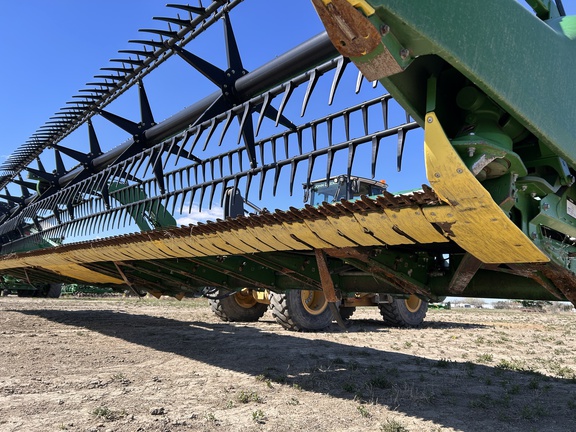 2022 John Deere RD40F Header Combine