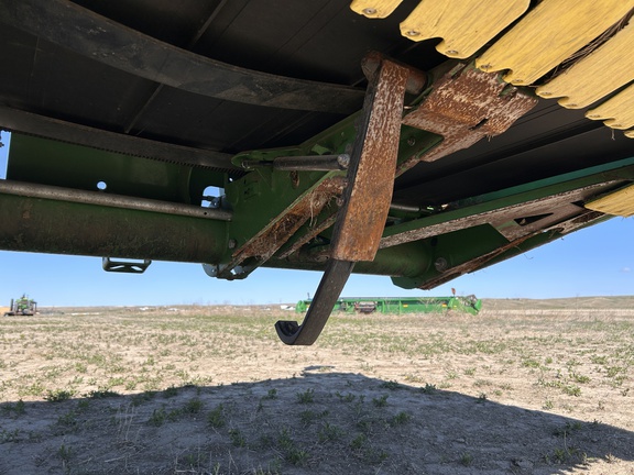 2022 John Deere RD40F Header Combine