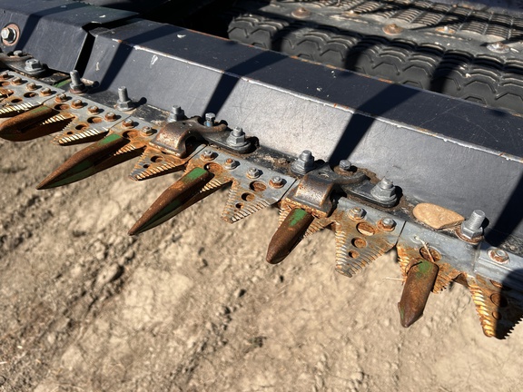 2022 John Deere RD40F Header Combine