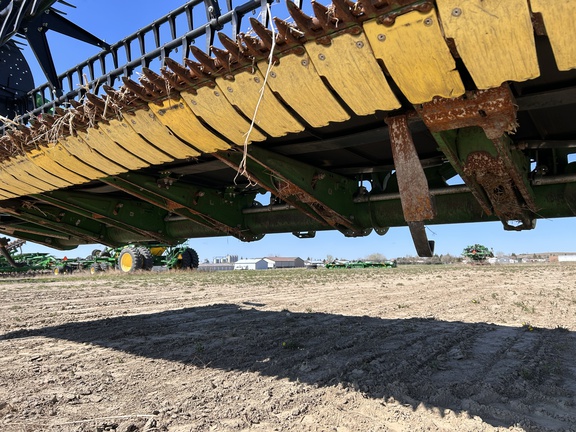 2022 John Deere RD40F Header Combine