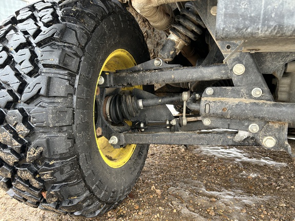 2022 John Deere XUV 835R ATV