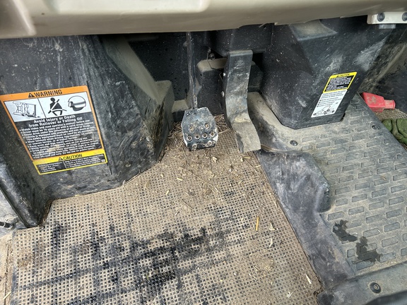 2022 John Deere XUV 835R ATV