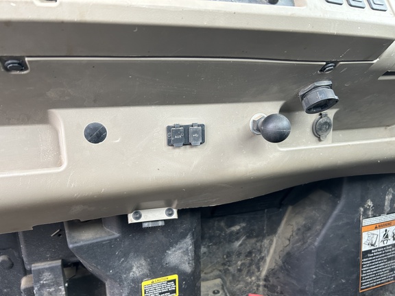 2022 John Deere XUV 835R ATV