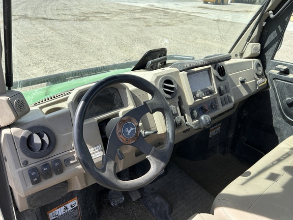 2022 John Deere XUV 835R ATV