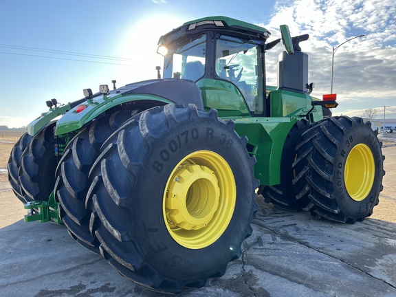 2025 John Deere 9R 590 Tractor 4WD