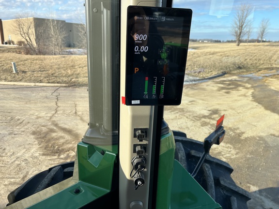 2025 John Deere 9R 590 Tractor 4WD