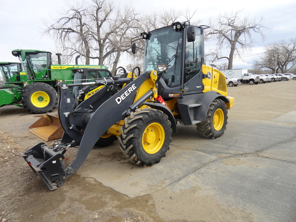 2021 John Deere 324L Compact Utility Loader