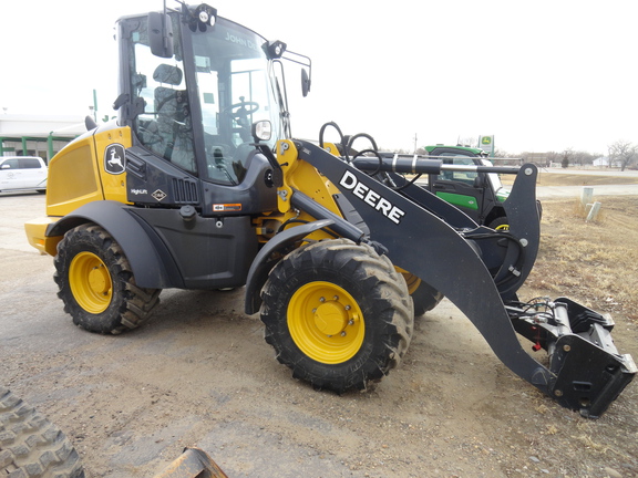 2021 John Deere 324L Compact Utility Loader