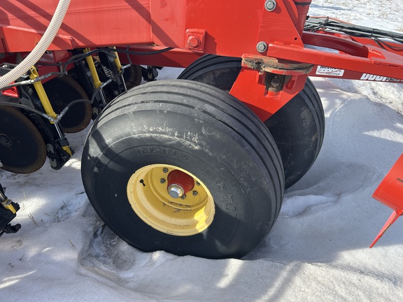 2012 Bourgault 3710 Air Seeder