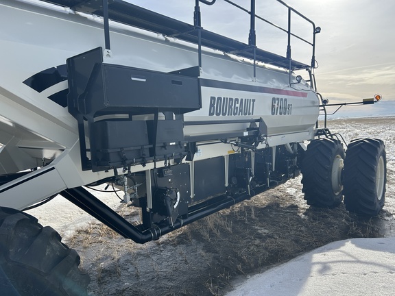 2012 Bourgault 3710 Air Seeder