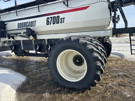 2012 Bourgault 3710 Air Seeder