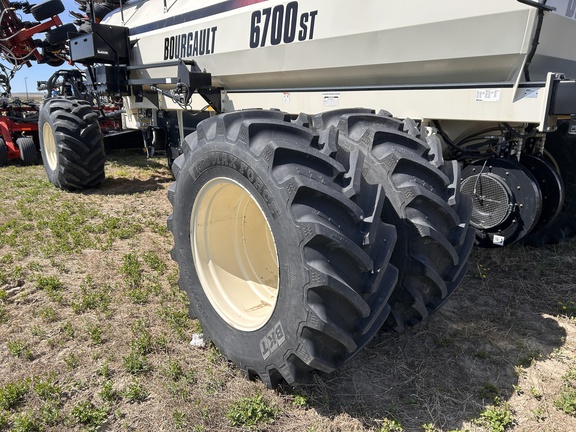 2012 Bourgault 3710 Air Seeder