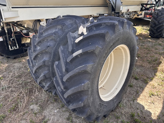 2012 Bourgault 3710 Air Seeder