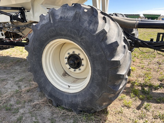 2012 Bourgault 3710 Air Seeder