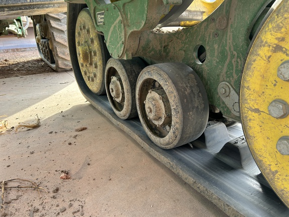 2021 John Deere 8RX 410 Tractor Rubber Track