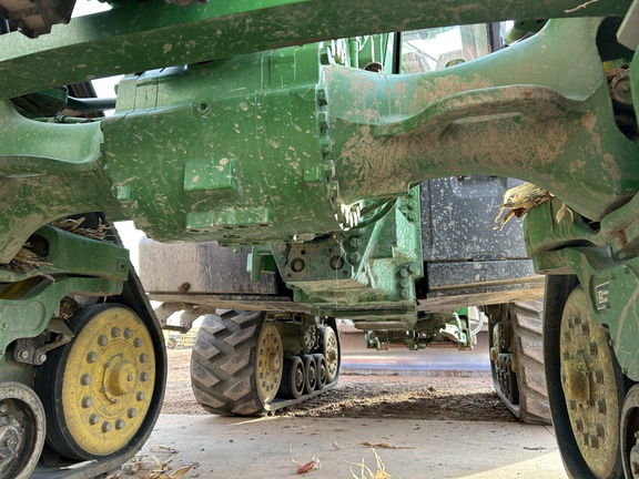 2021 John Deere 8RX 410 Tractor Rubber Track