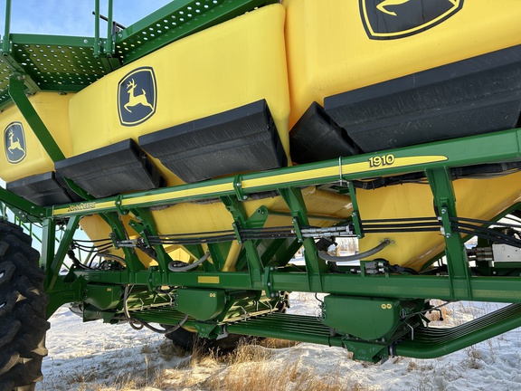 2021 John Deere 1830 Air Seeder