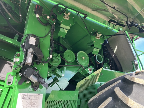 2025 John Deere S7 700 Combine