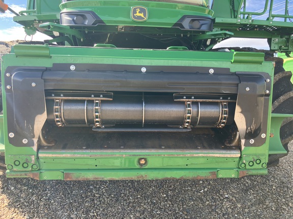 2025 John Deere S7 700 Combine