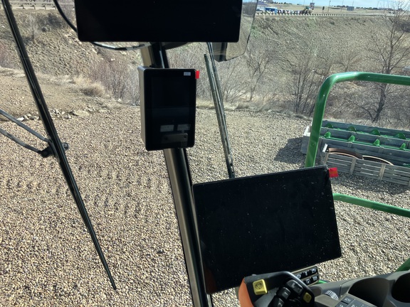 2025 John Deere S7 700 Combine